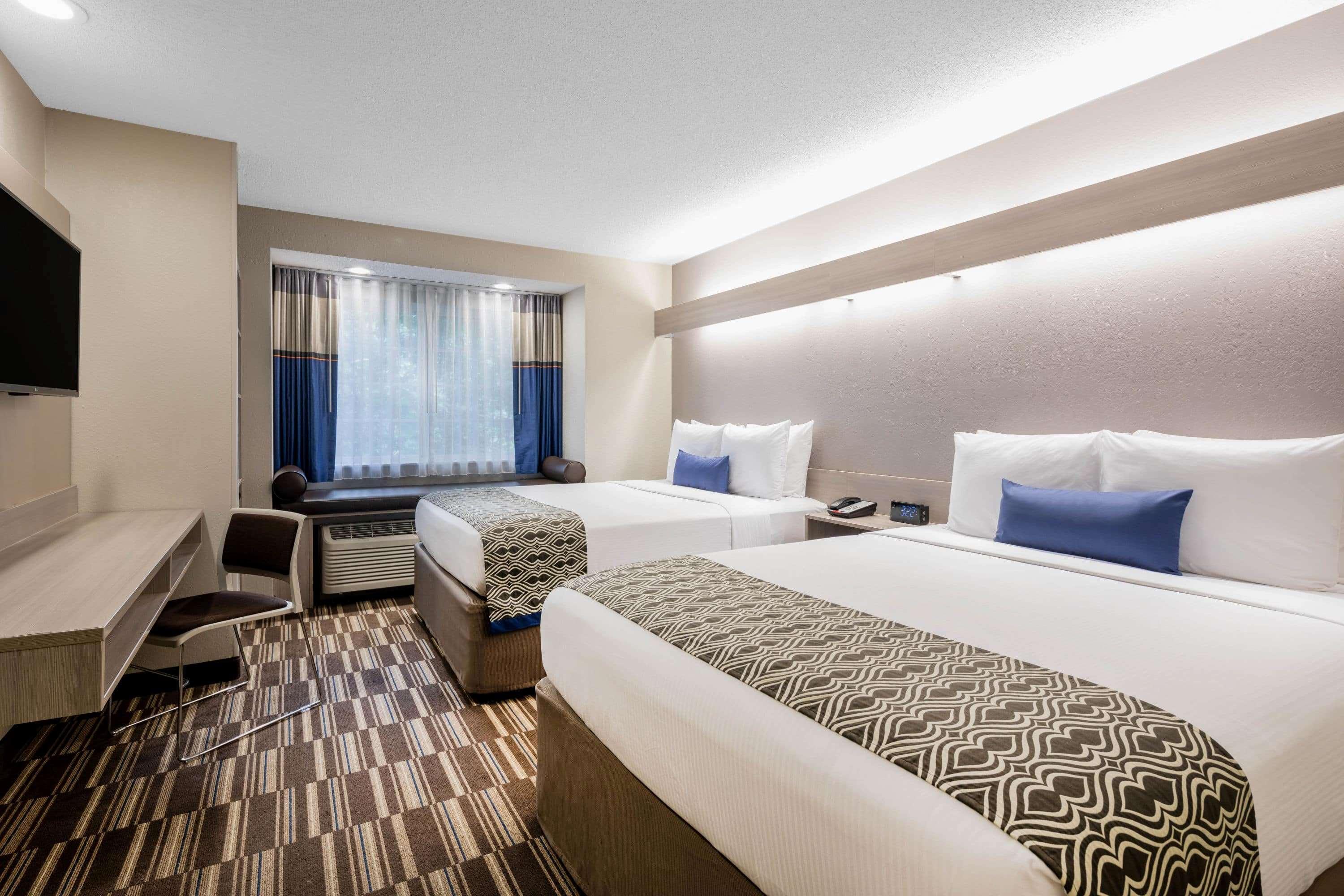 Microtel Inn & Suites By Wyndham Atlanta Buckhead Area Exterior photo