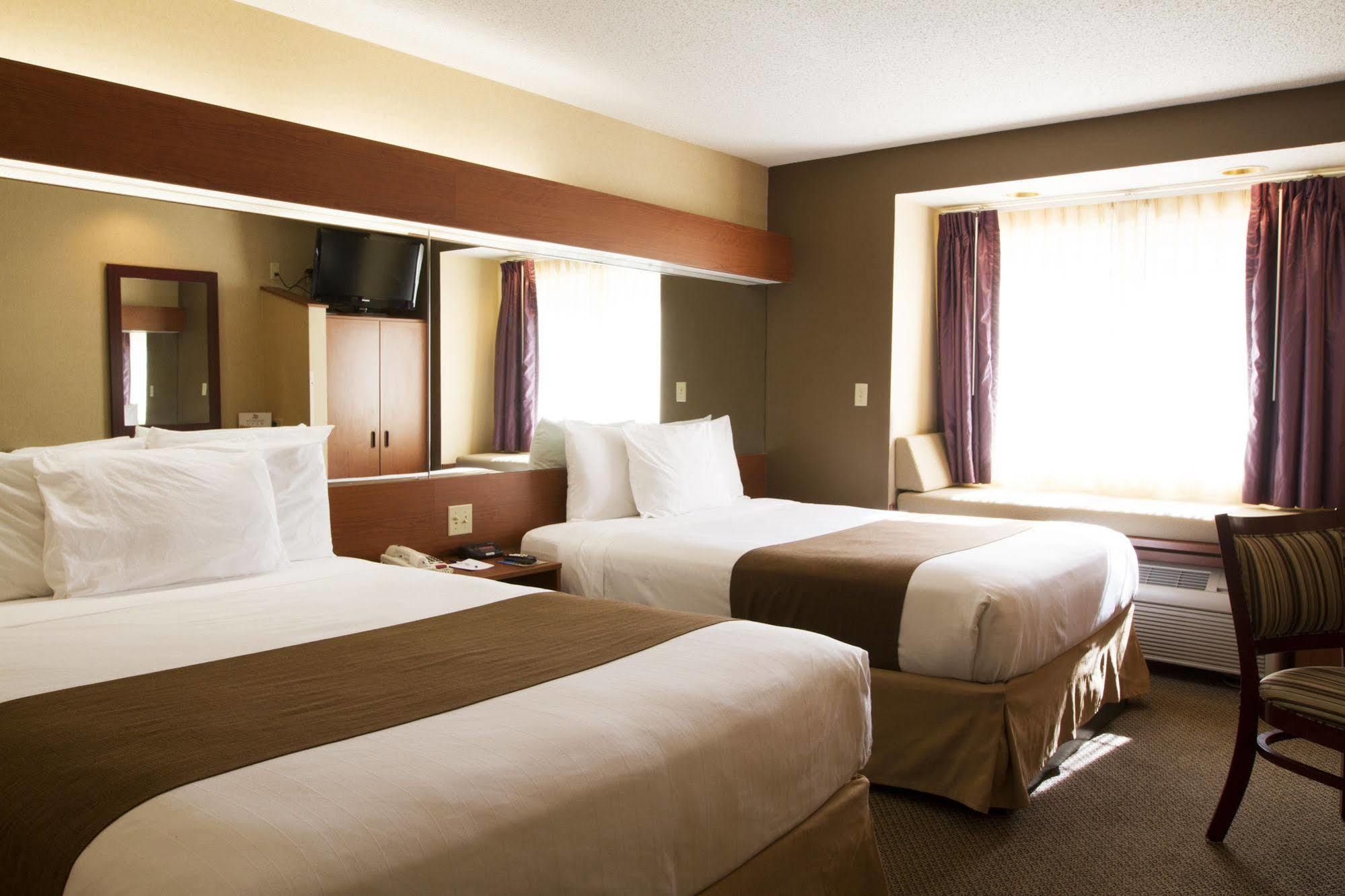 Microtel Inn & Suites By Wyndham Atlanta Buckhead Area Exterior photo