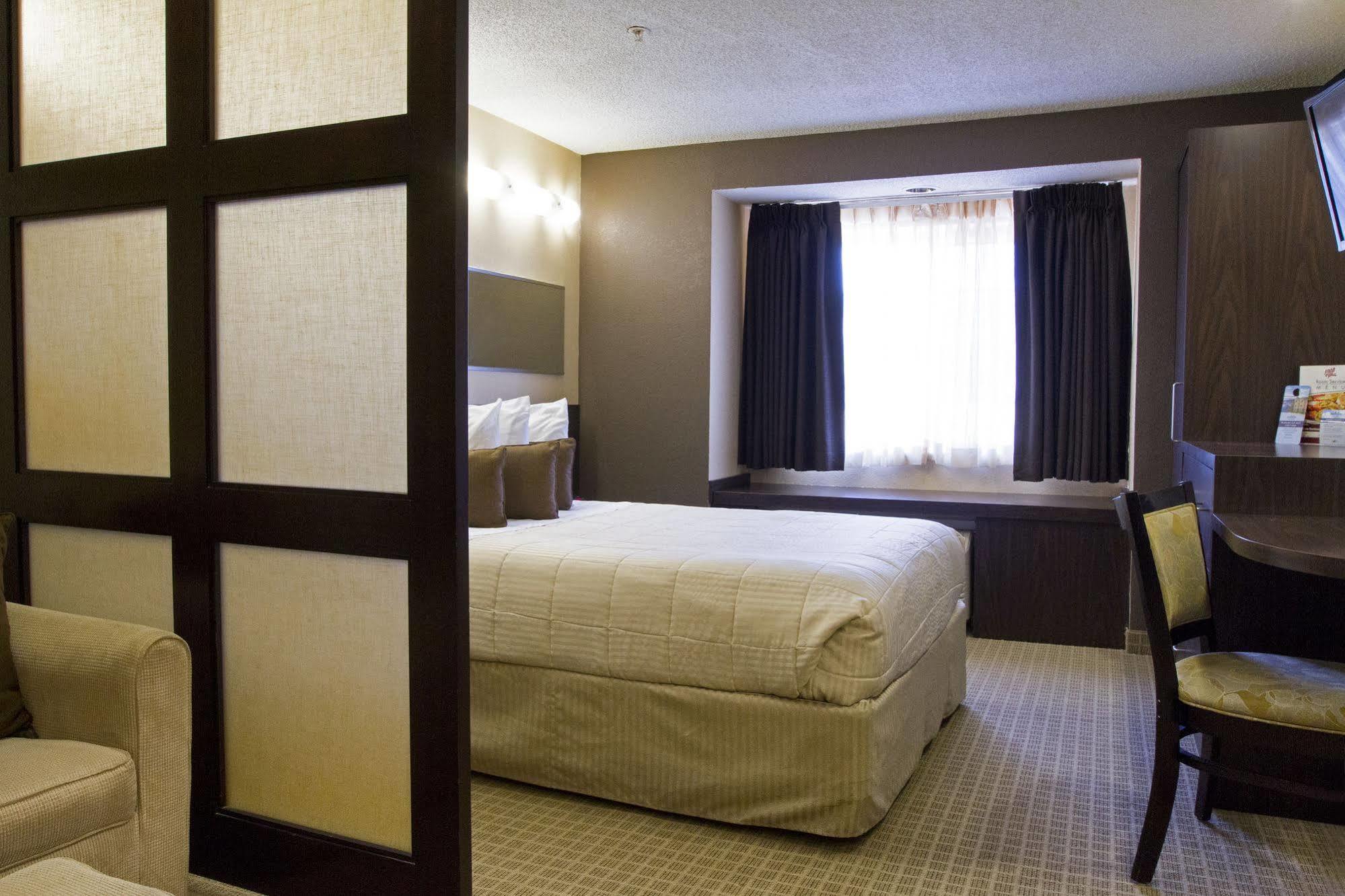 Microtel Inn & Suites By Wyndham Atlanta Buckhead Area Exterior photo